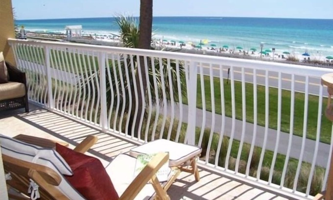 Miramar Beach Condominio | Retiro en la playa Más lujoso Se aceptan mascotas Condominio frente al golfo