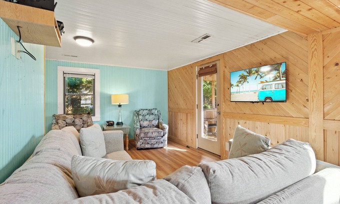 South Nags Head Casa | Beach, Sunrise, Views, community pool!
