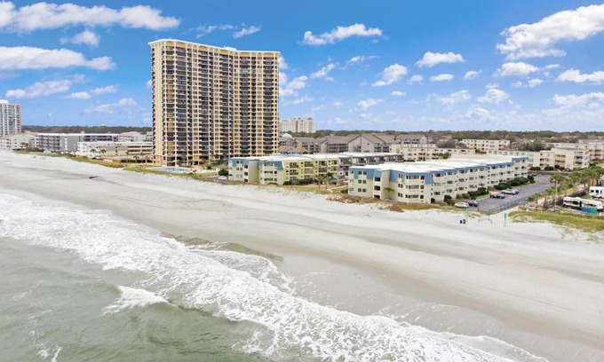 Windy Hill Hotel | Beach Vacation Condos