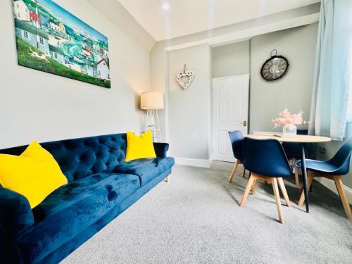 Westcliff-on-Sea Apartamento | Beach Vibes in Southend-On-Sea for contractors, workers by Artisan Stays I Weekly or Monthly Stay Offer I Free Parking I Sleeps 5