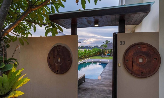 Ketewel Villa | Beach View 3 Bedrooms Brand New Stylish Private Pool Villa With Lawn & Gazebo