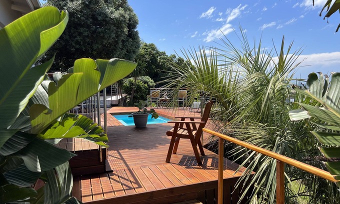 West Bank Casa | Beach View Paradise