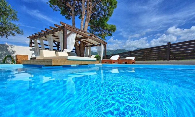 Acharavi Villa | Beach Villa Christina by PosarelliVillas