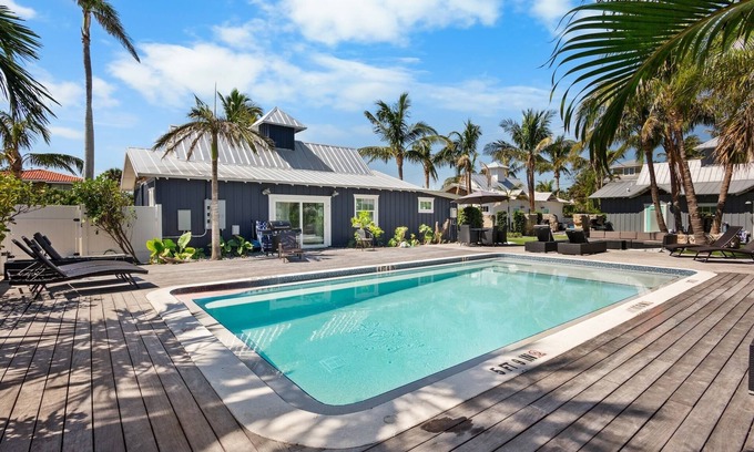 Holmes Beach Villa | Villa #1 Sailfish of The Anna Maria Resort & Spa