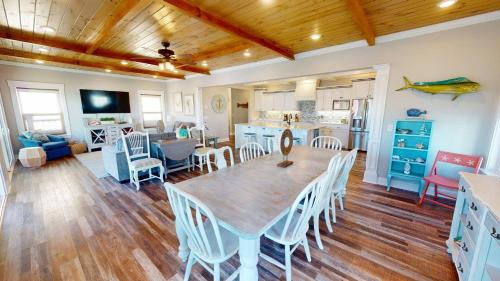 Savannah Beach Casa | Beach Ya To It by Tybee Vacation Rentals