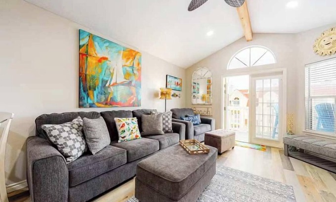 Corpus Christi Condominio | Beachclub Summary: Go