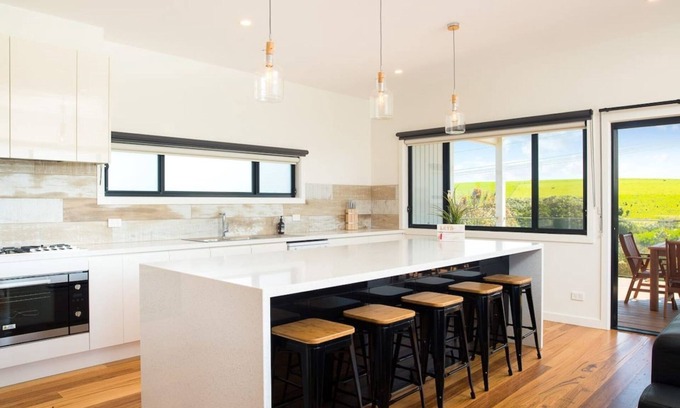 Smiths Beach Casa | Beachcomber Sunset - Located in Smiths Beach, the best part of Phillip Island