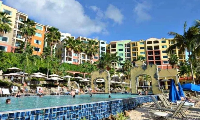 Flag Hill Villa | Beautiful Beaches, make memories 2 bedroom, 2 bath