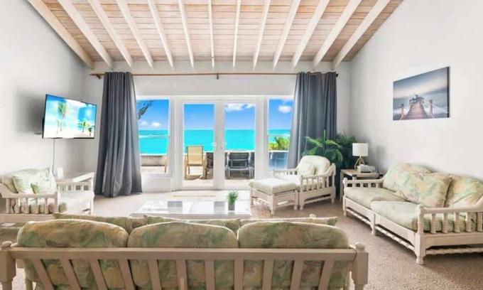 Great Exuma Casa | Beachfront White Palm Villa- Tar Bay, Great Exuma