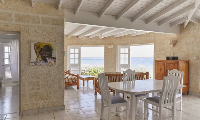 Silver Sands Casa | Casa de 2 dormitorios frente a la playa, justo en la playa de arena blanca de Silver Sands