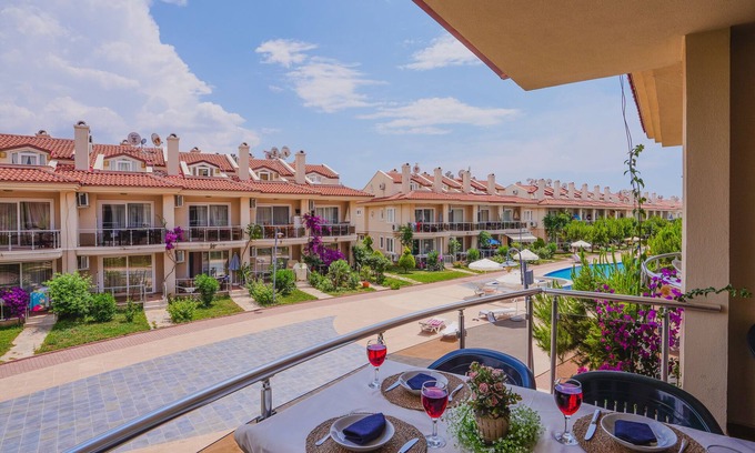 Fethiye City Center Apartamento | Beachfront 2 bedroom apt in Sunset Beach Club Mermaid 30