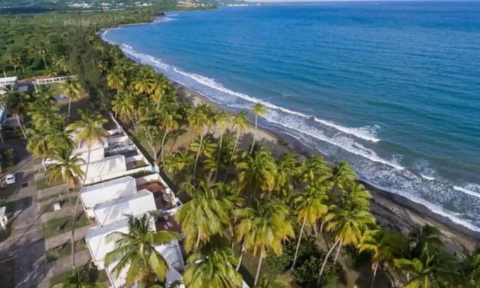 Palmas Casa | Beachfront 2Bdrm Villa in Arroyo