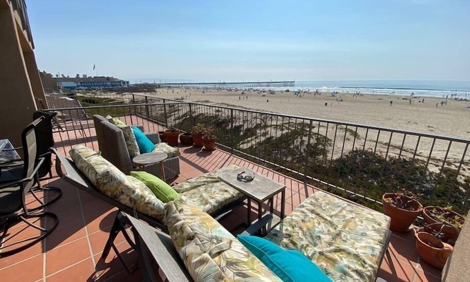 Downtown Condominio | Frente a la playa de lujo de 3 dormitorios condominio! EN LA ARENA PISMO DEL CENTRO