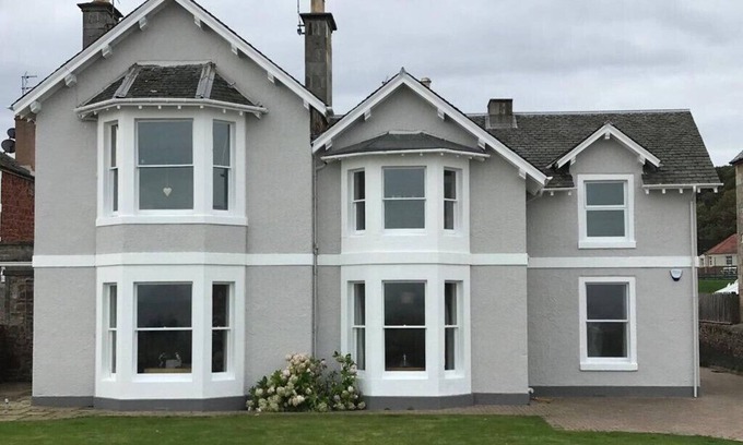 North Berwick Apartamento | Beachfront 3 bedroom ground floor luxury holiday apartment in North Berwick with parking