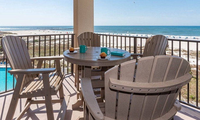 Orange Beach Condominio | * FRENTE AL MAR * Condominio en el 4to piso ~ Phoenix East ~ Balcón ~ * FRENTE AL MAR NARANJA