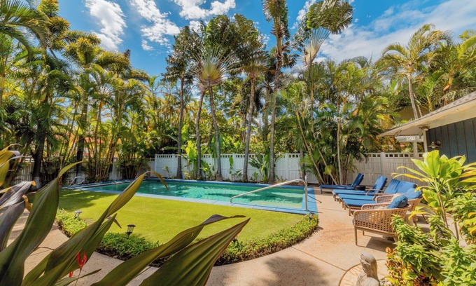 Kihei Casa | Beachfront 6 Bedrooms with Pool