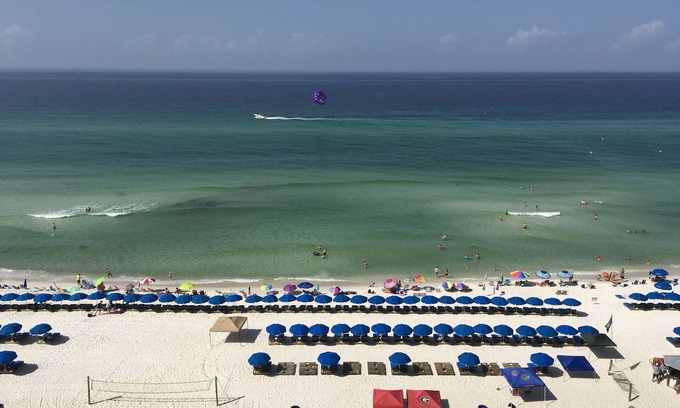 Panama City Beach Condominio | Condominio de lujo en el piso 9 frente a la playa! (Servicio de silla de playa incluido!)