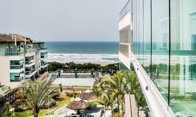 Santinho Apartamento | Beachfront Apartment w/ View Beach Santinho Asr204