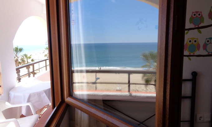 Peniscola Apartamento | Apartamento en Primera Línea de Playa, Aire acondicionado, WiFi, 🅿