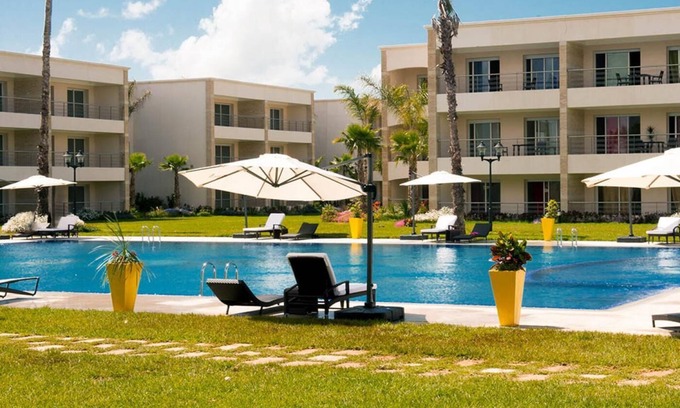 Lamharza Essahel Apartamento | Beachfront apartment with swimming pools and beach access