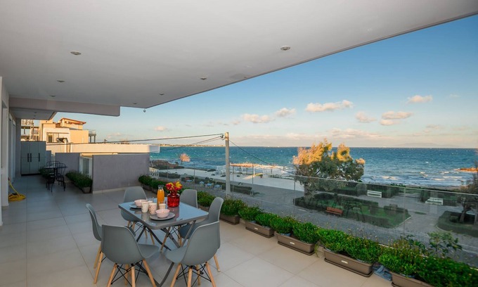 Spata-Artemida Casa | Beachfront Artemida Retreat - Peony Seabreeze Gem