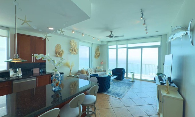 South Padre Island Apartamento | Beachfront Bliss, 24 Floors Above It All