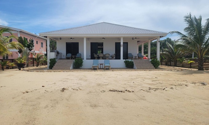 Sittee River Casa | Beachfront Beach Heaven Beach House