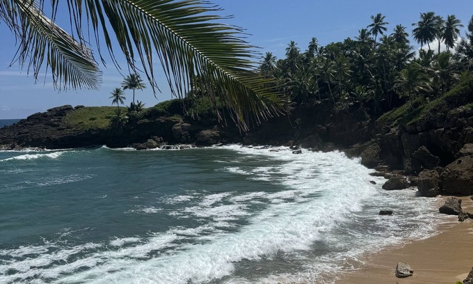 Cerro Gordo Apartamento | Beachfront Bliss: 2BR Family-Friendly Retreat