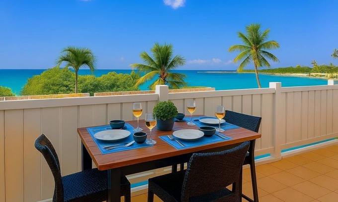 Isabela Condominio | Beachfront Bliss at Las Mareas De Isabela near Jobos