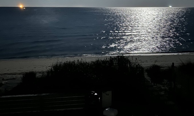 Slaughter Beach Condominio | Beachfront Bliss--Quiet Condo on the Bay