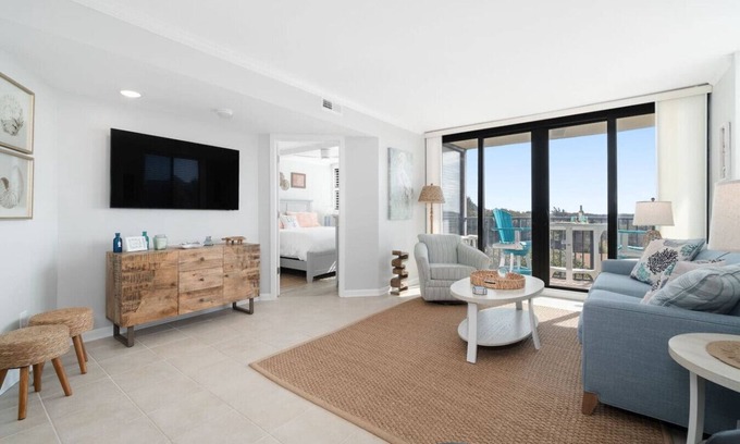 Atlantic Beach Condominio | Beachfront Bliss, 3BR Condo with Pool, Hot Tub & Ocean Views