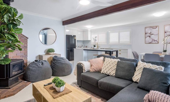 Wynnum Casa | Beachfront Bliss, Wynnum