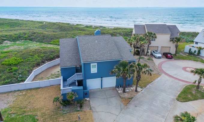 Port Aransas Casa | Beachfront, community pool & hot tub, EV charger!
