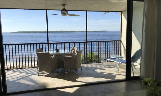 Punta Rassa Condominio | Condominio frente al mar en SanibelHarbour - Frente a la playa