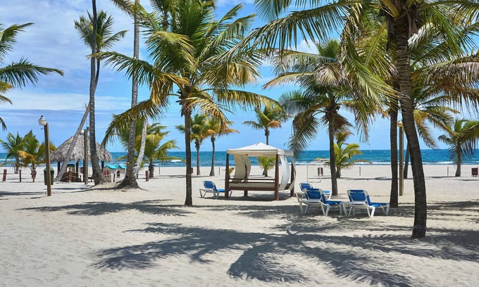 Villas Del Mar Apartamento | Beachfront Condo in Juan Dolio Sleeps 6