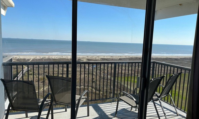 Galveston Condominio | Beachfront Condo w/ Ocean, Bay, & City Views! Private Beach Access!