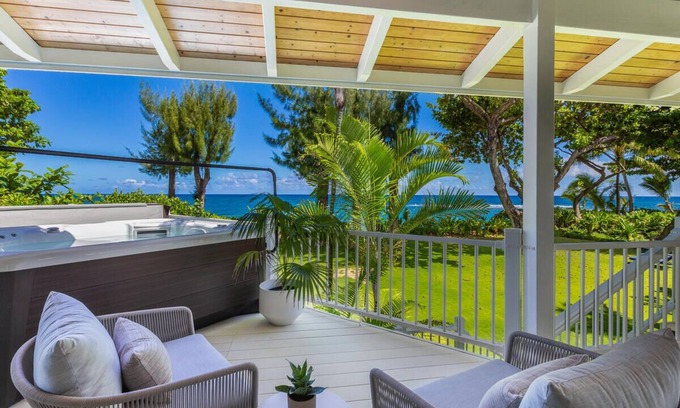 Wainiha Casa | Beachfront Haena home with A/C - Near Tunnels Beach
