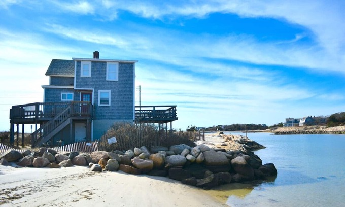 Silver Beach Casa | Beachfront in New Silver Beach