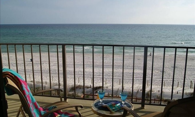 Biltmore Beach Condominio | De estar frente al mar con una vista de postal!