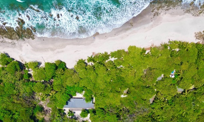 Playa Santa Teresa Casa | Beachfront Luxury- Casa Caricaco