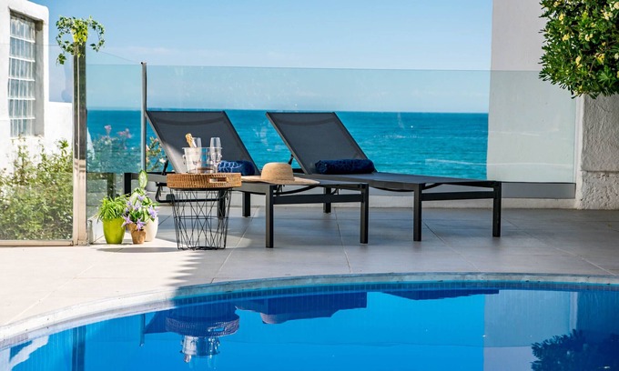 Bahia Dorada Villa | VILLA DE LUJO FRENTE AL MAR PISCINA PRIV. IMPRESIONANTES VISTAS AL MAR TIENDAs