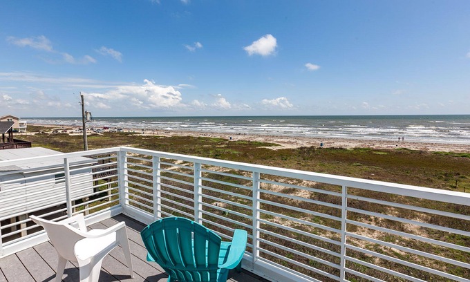 Galveston Casa | Melody - 2Br 2Ba Sleeps 8 - Beachfront Sea Isle!