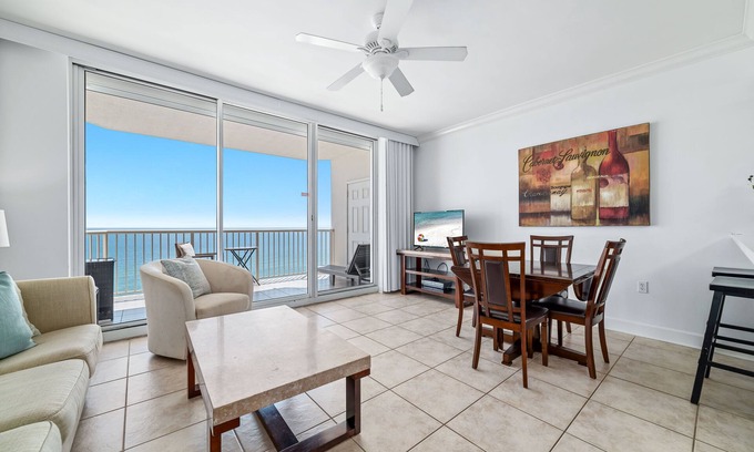 Fort Morgan Condominio | BEACHFRONT, MULTIPLE OUTDOOR POOL, LOTS OF AMENITIES!