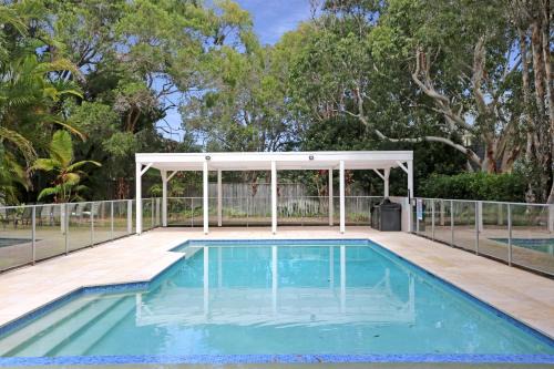 Hawks Nest Apartamento | Beachfront on Bennetts Beaches Apartment 4