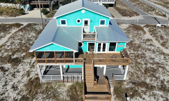 Surf Side Shores Casa | Beachfront, Pet Friendly w/Amazing views