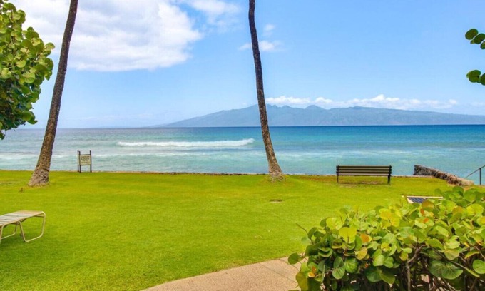 Honokowai Condominio | Beachfront Pool + Hot Tub Resort Games (Pickleball, Tennis)
