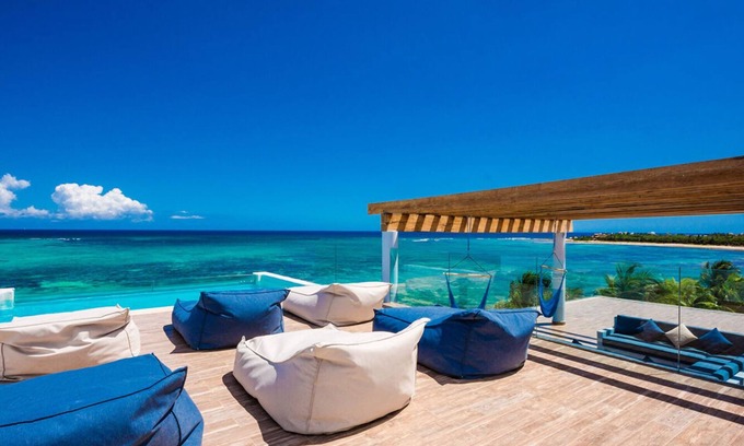 Soliman Bay Villa | Beachfront Soliman Bay Villa 42