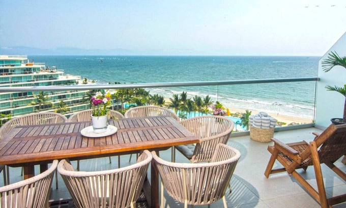 Nuevo Vallarta Apartamento | New Listing! Superb location Beachfront Penthouse