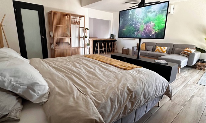 Hatillo Apartamento | Estudio espacioso + Piscina privada Frente al Mar