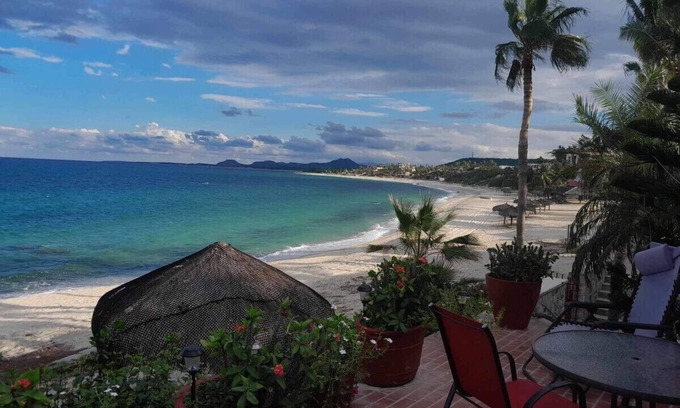 Buenavista Casa | Beachfront Stunner with Pool and Hot tub